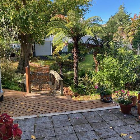 Superb Studio Retreat With Spa, Pool & Bbq Access Whanganui Exteriér fotografie
